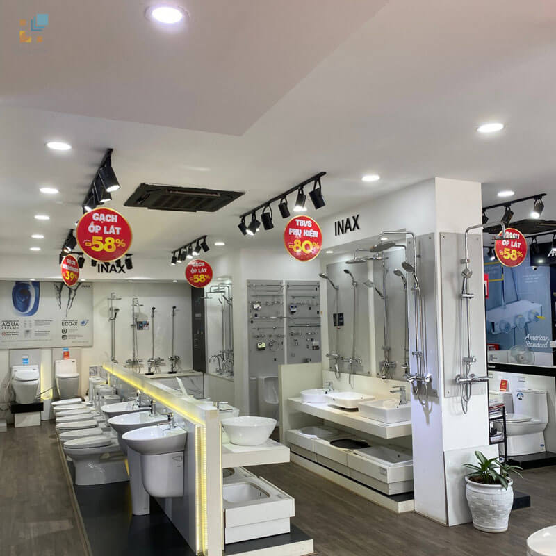 Khu trưng bày một số sản phẩm thiết bị vệ sinh tại showroom Hải Linh